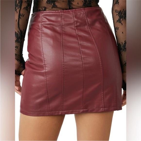 Free people Layla faux vegan leather mini skirt in garnet red. New with tags! - Picture 2 of 4